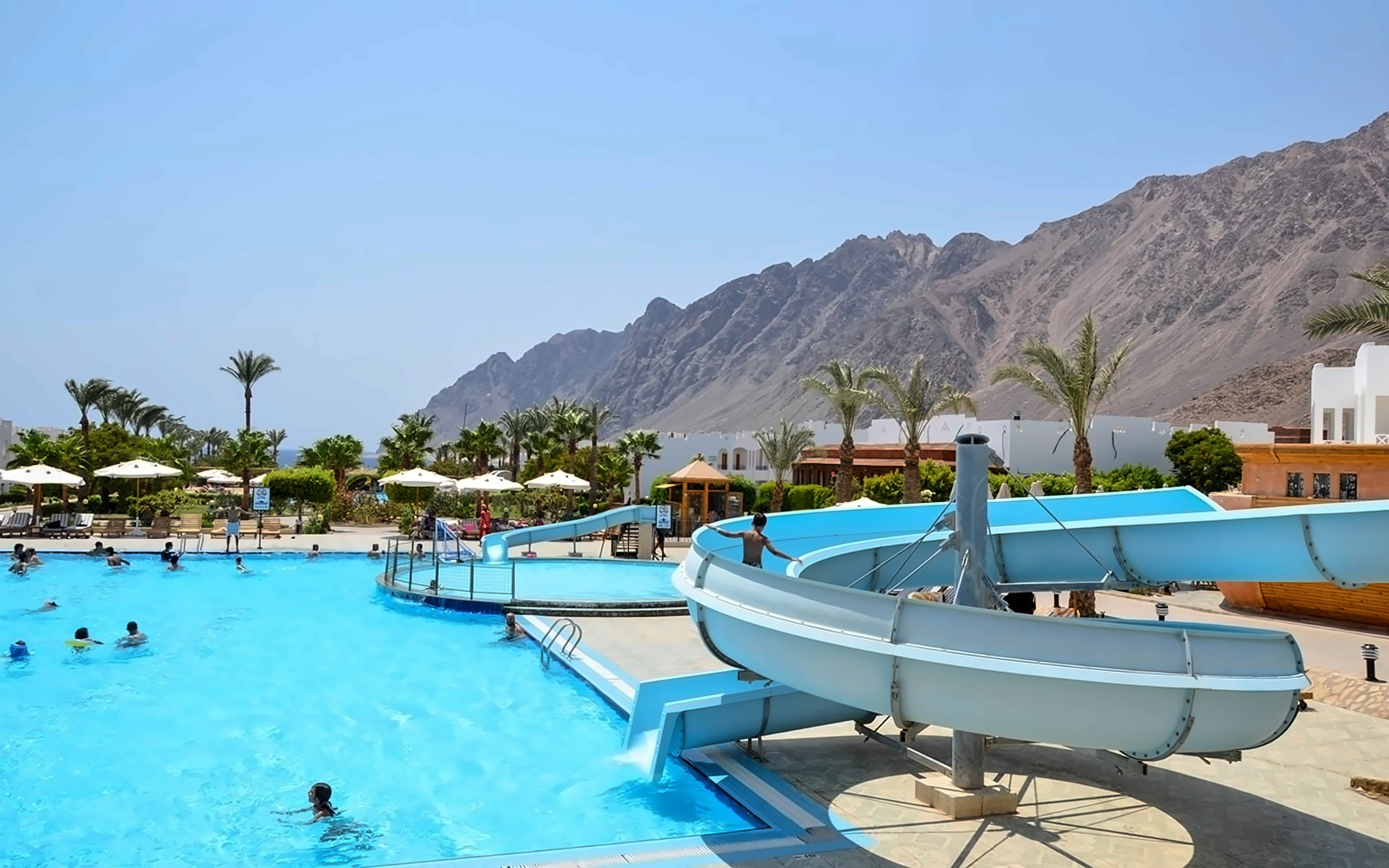 hotel_img