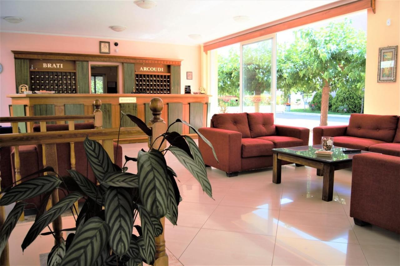 hotel_img