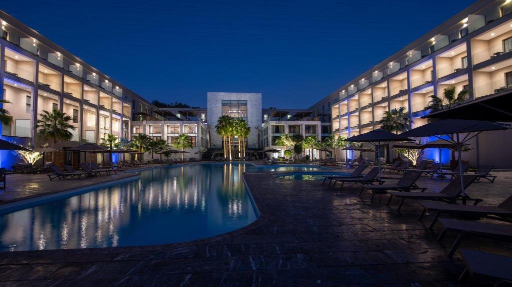 hotel_img
