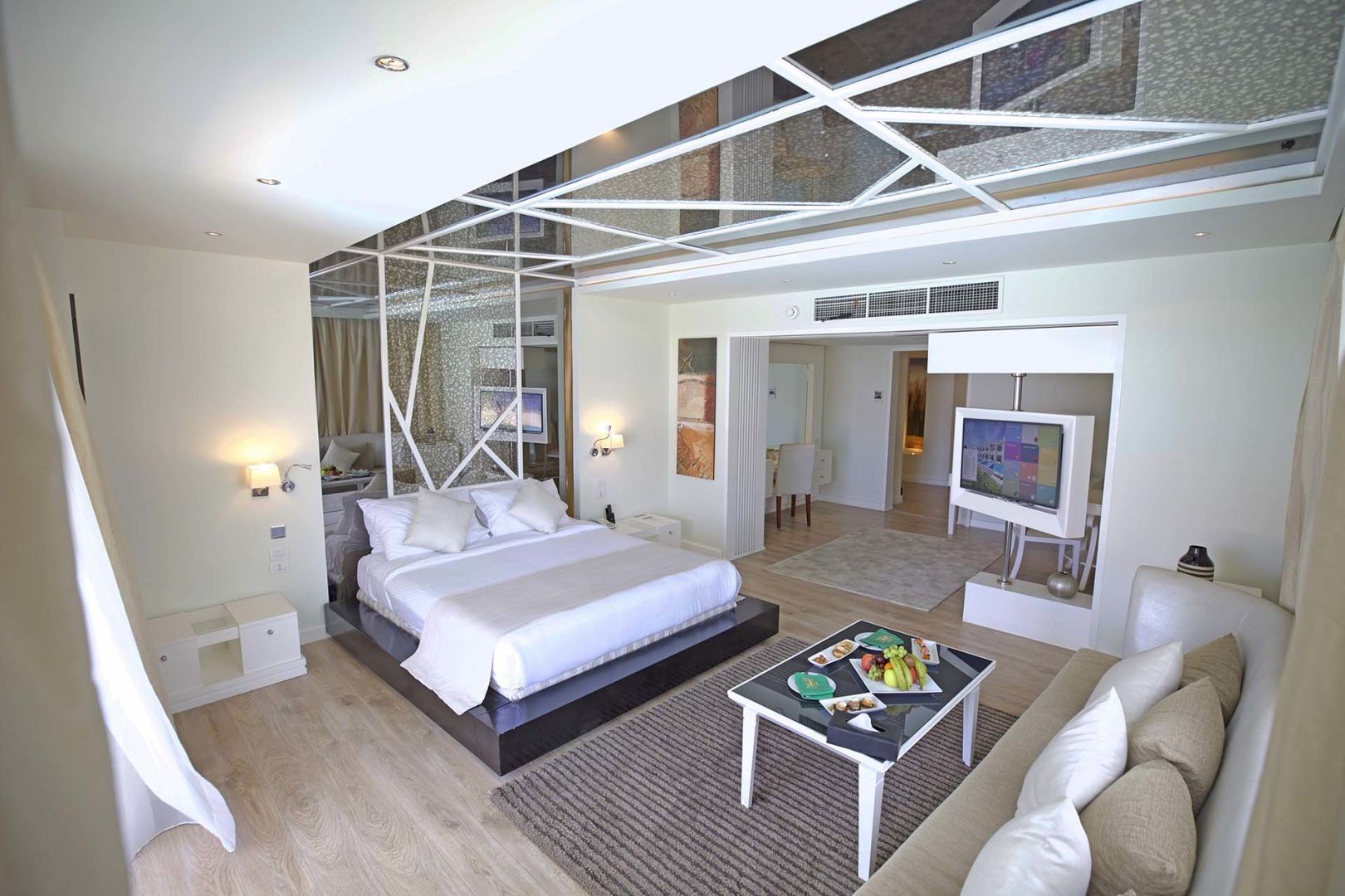 hotel_img