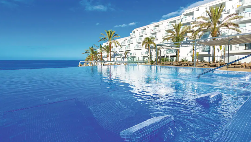 hotel_img