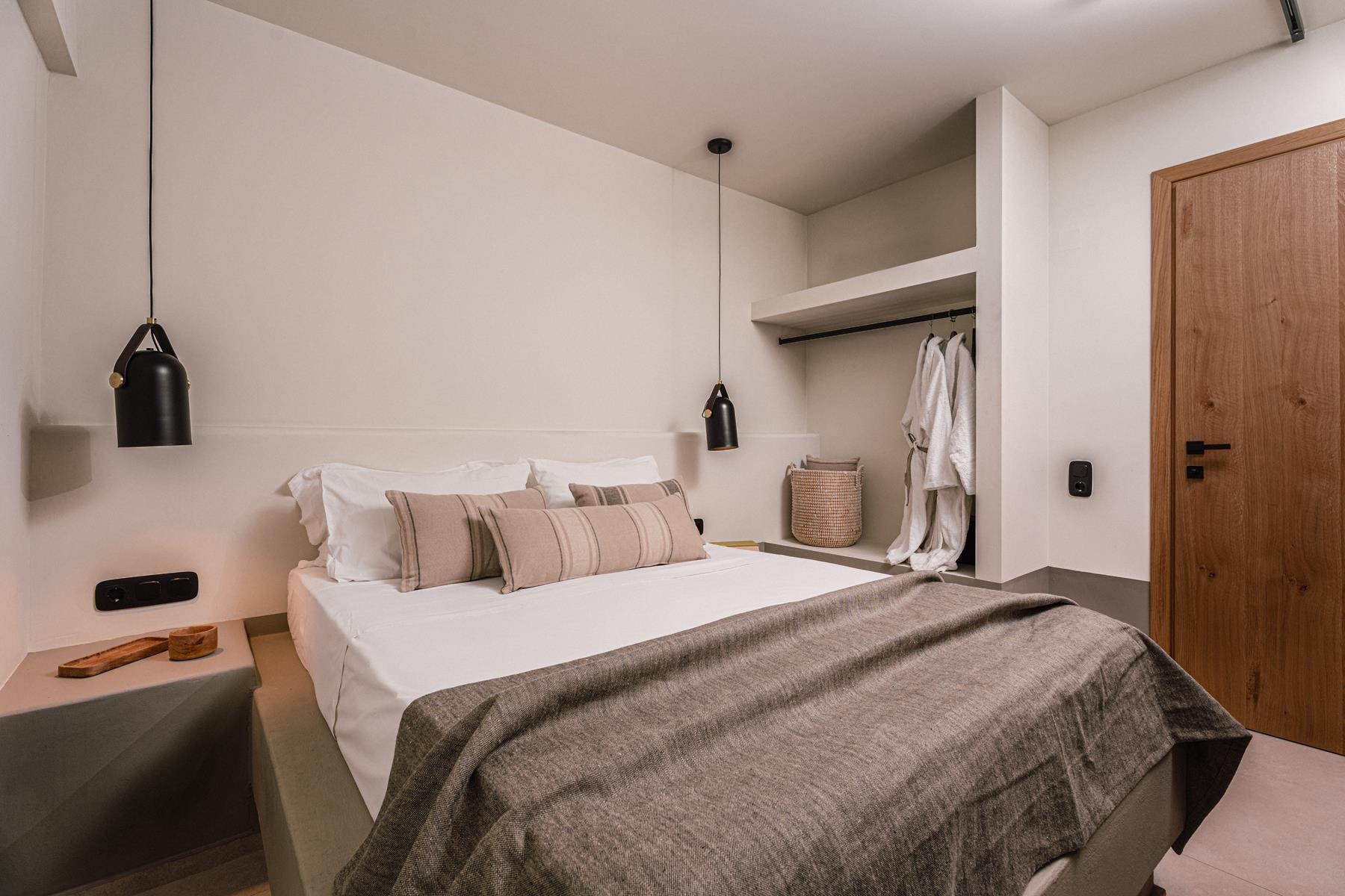 hotel_img