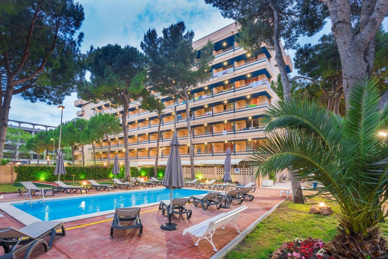 hotel_img