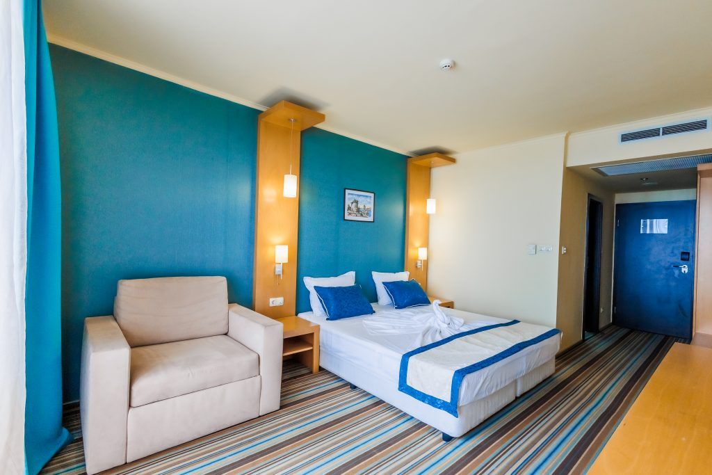 hotel_img