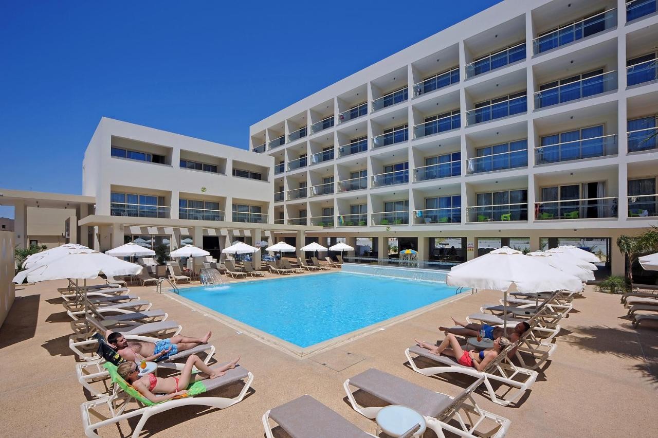 hotel_img