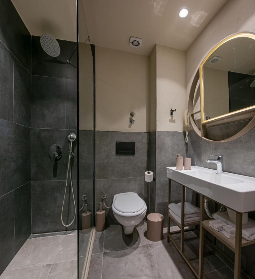 hotel_img