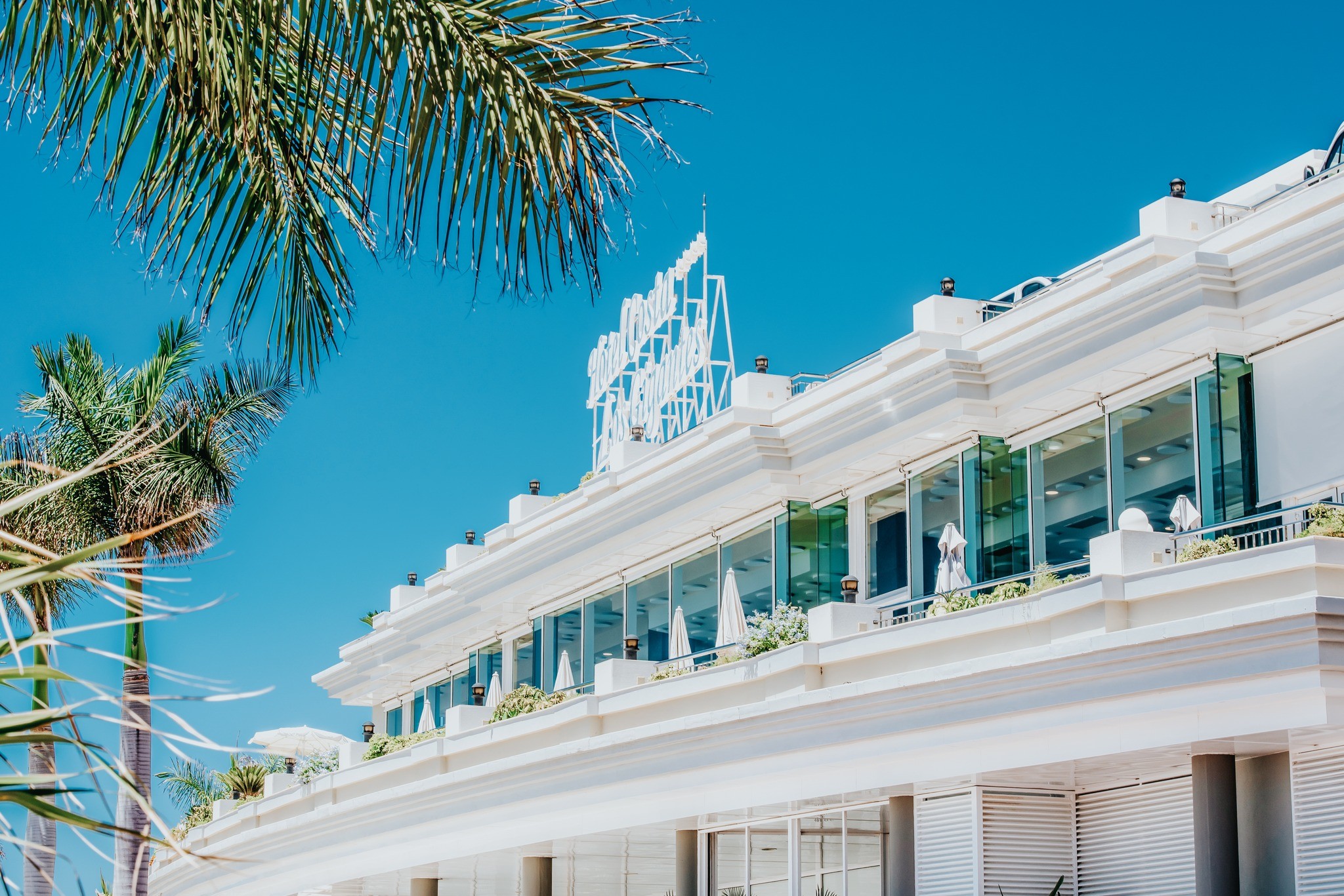 hotel_img