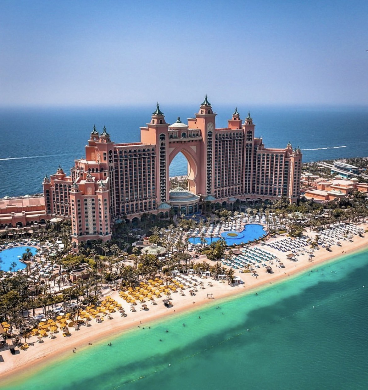 hotel_img