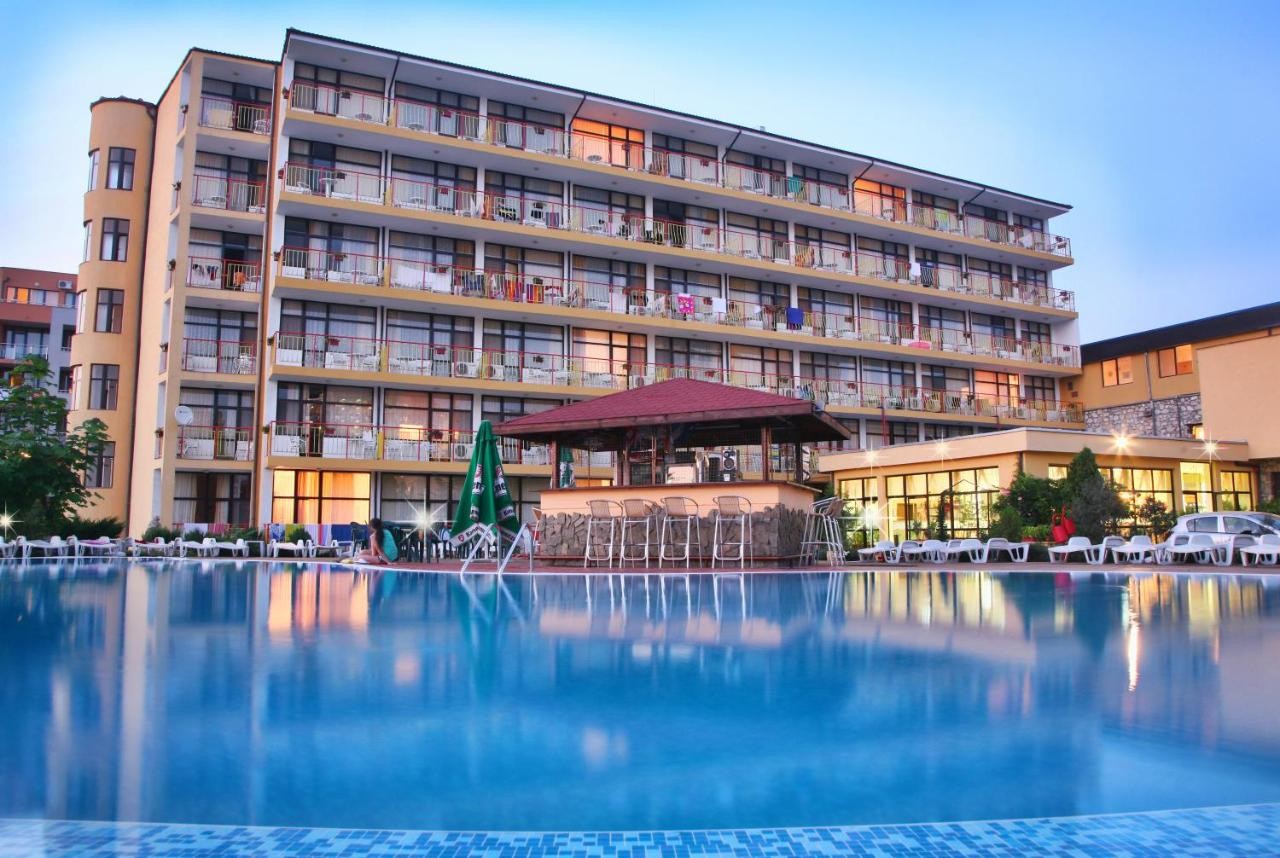 hotel_img