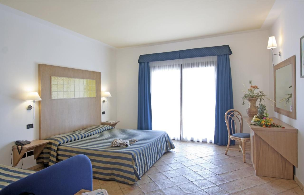 hotel_img