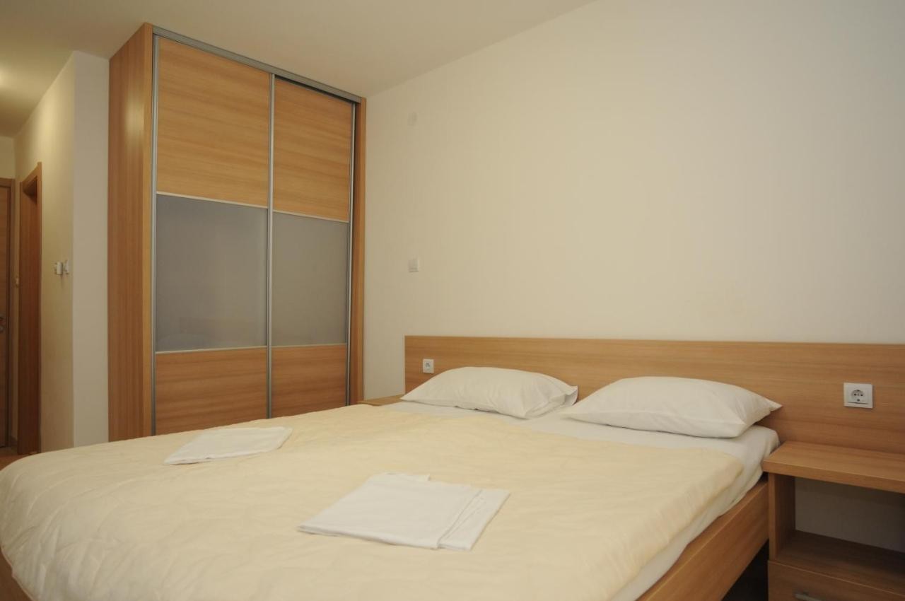 hotel_img
