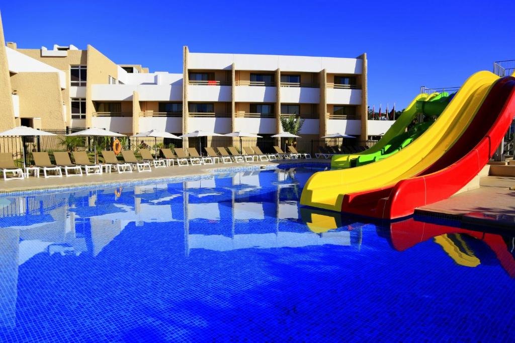 hotel_img
