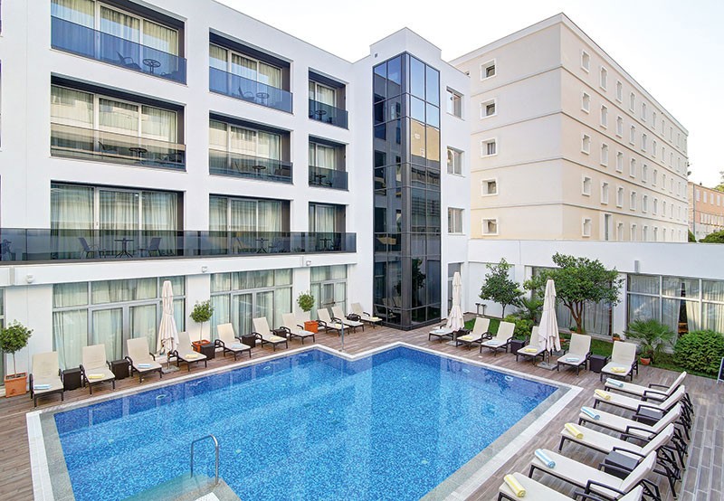 hotel_img
