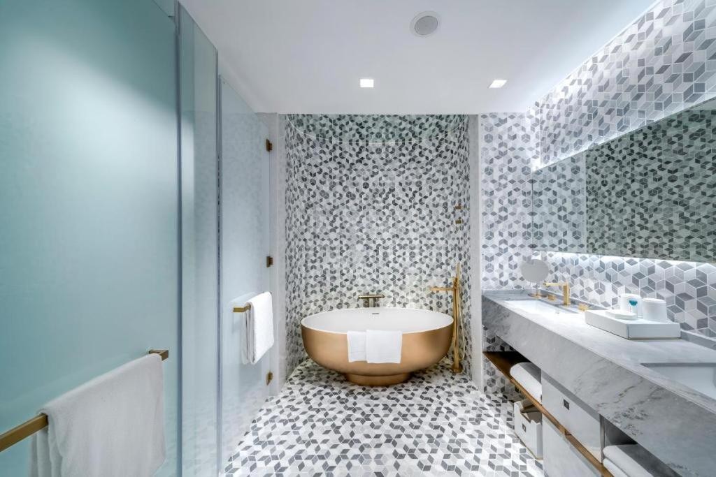 hotel_img
