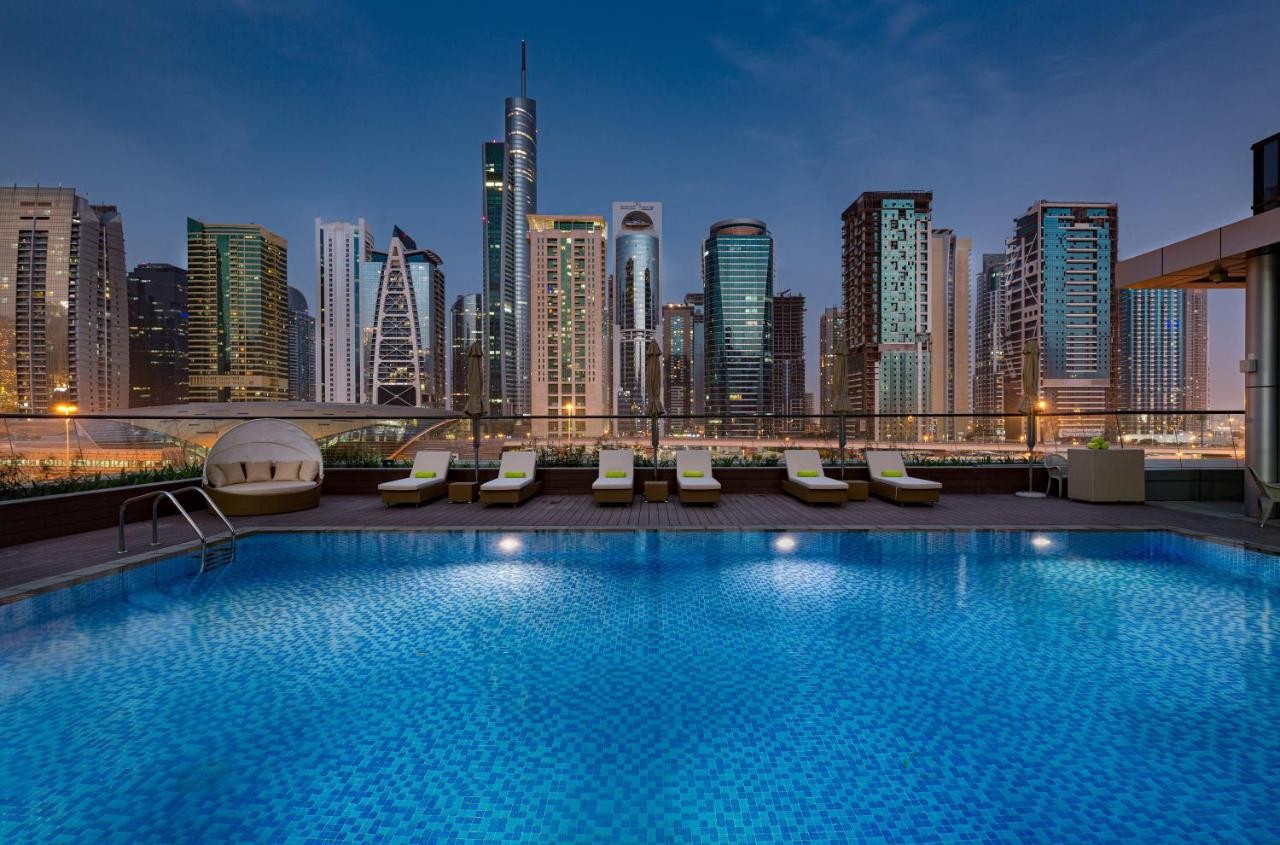hotel_img