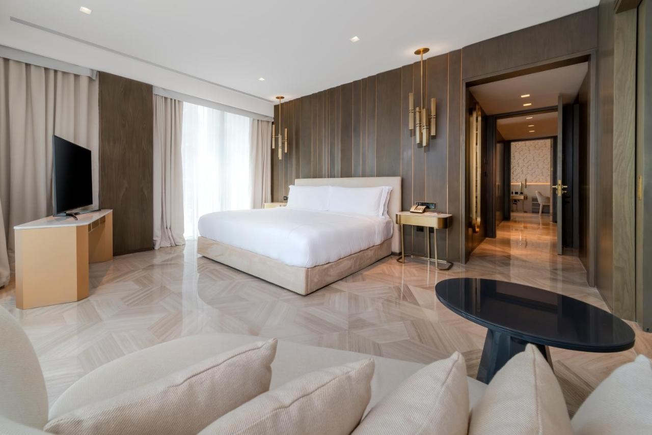 hotel_img