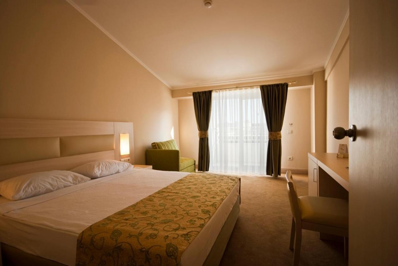 hotel_img
