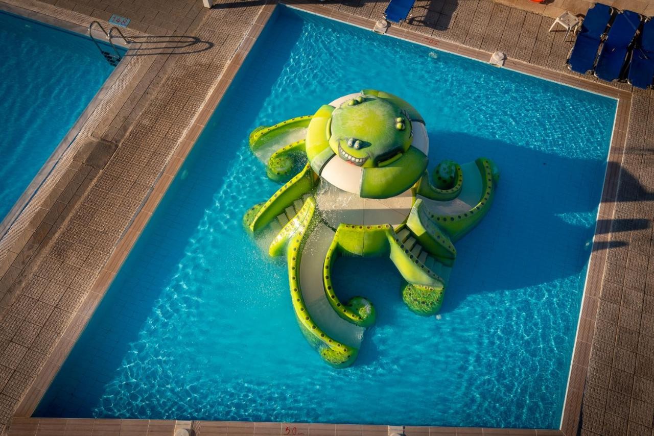 hotel_img