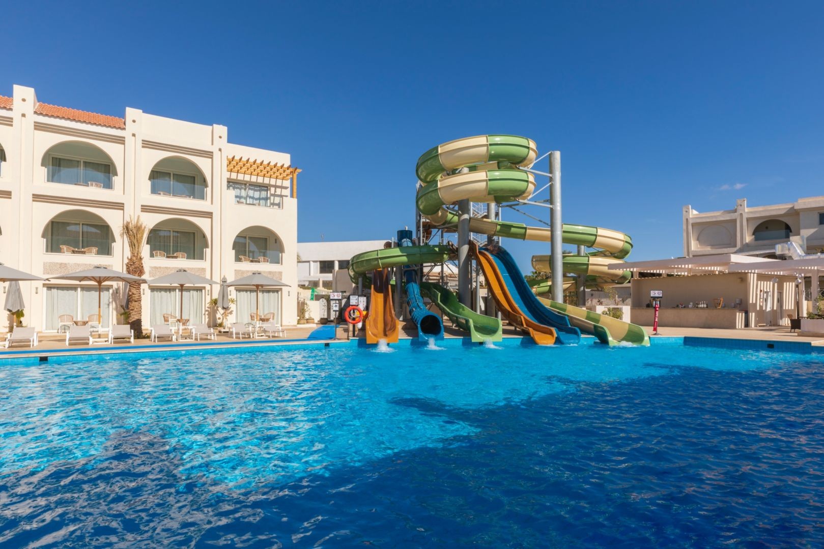 hotel_img