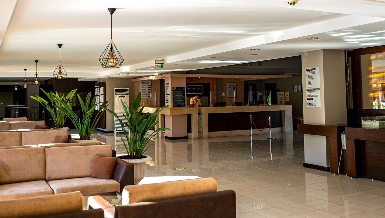 hotel_img