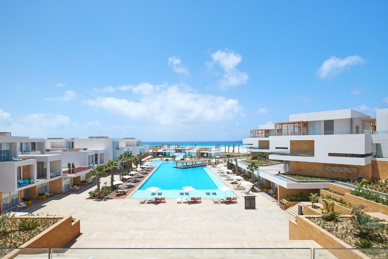 hotel_img