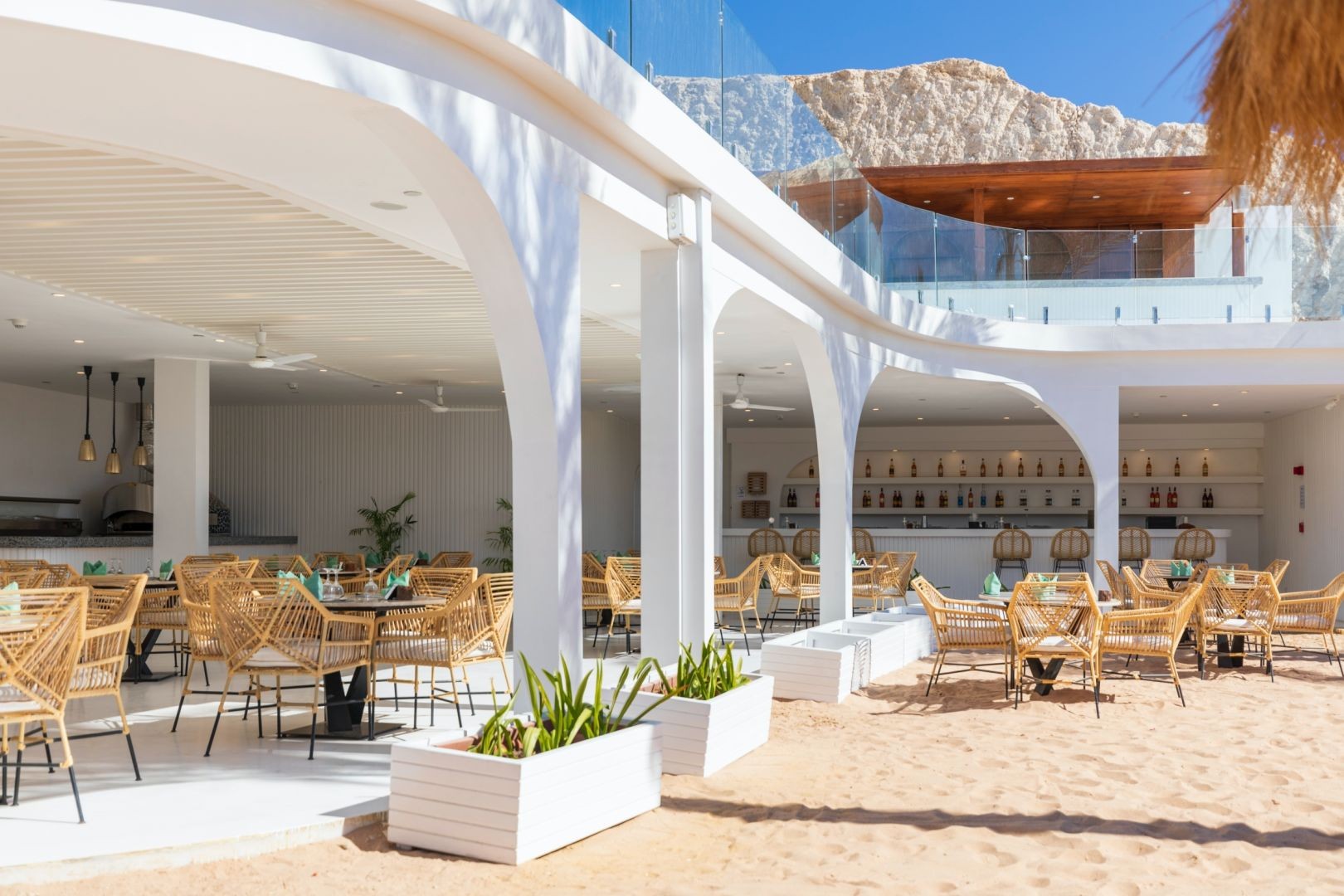 hotel_img