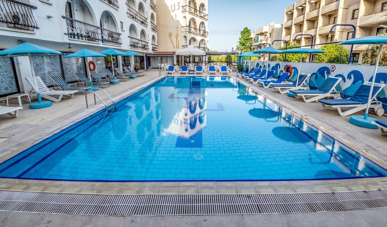 hotel_img