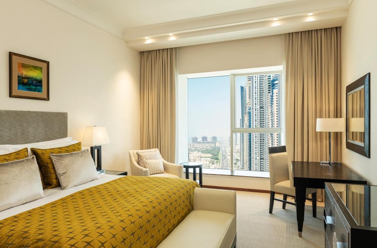 hotel_img