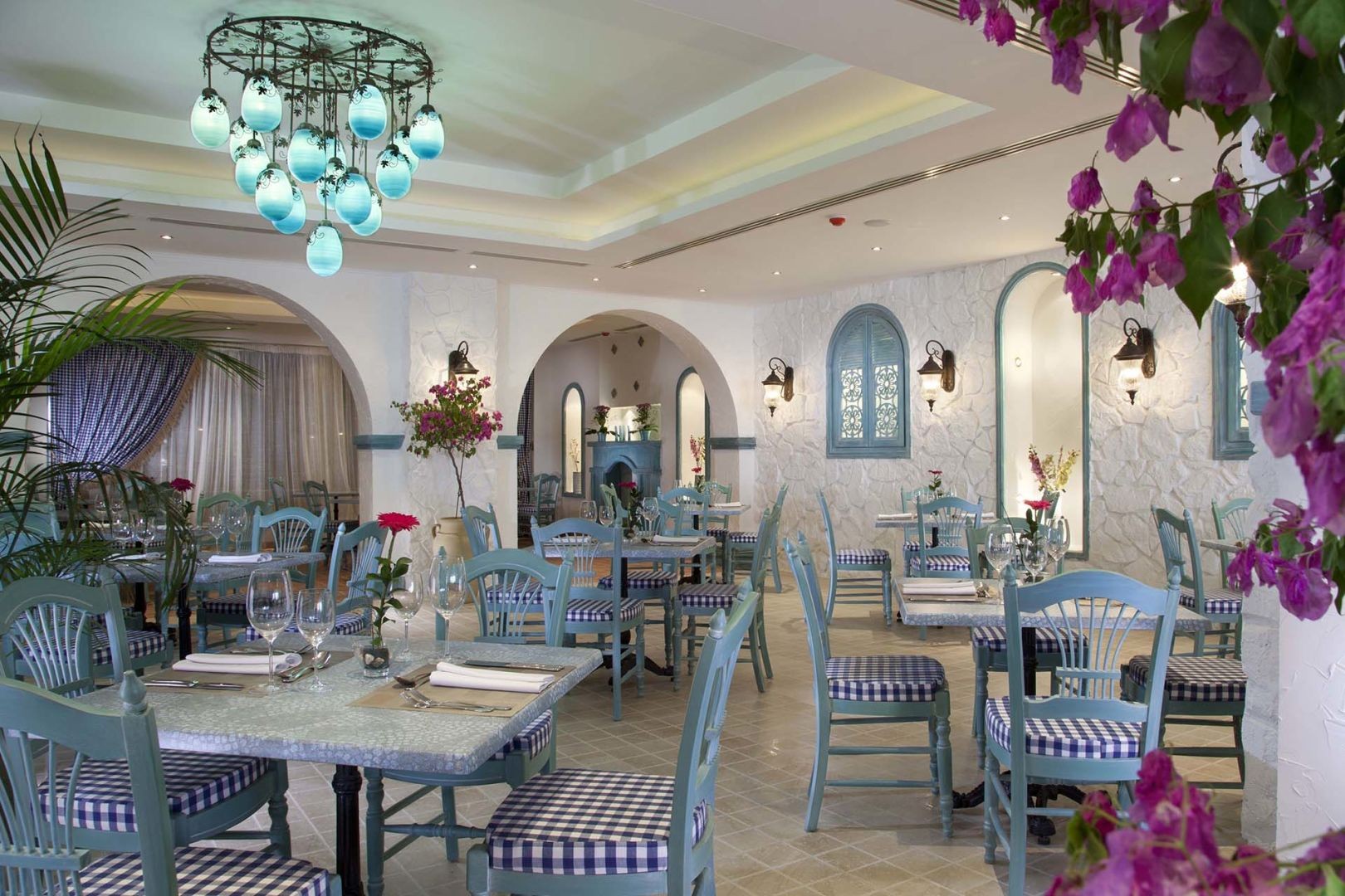 hotel_img