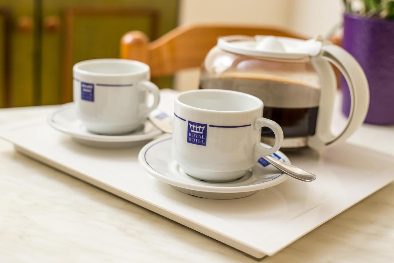 hotel_img