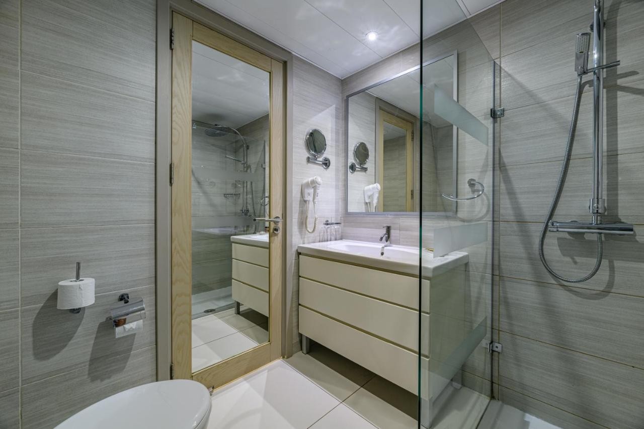 hotel_img
