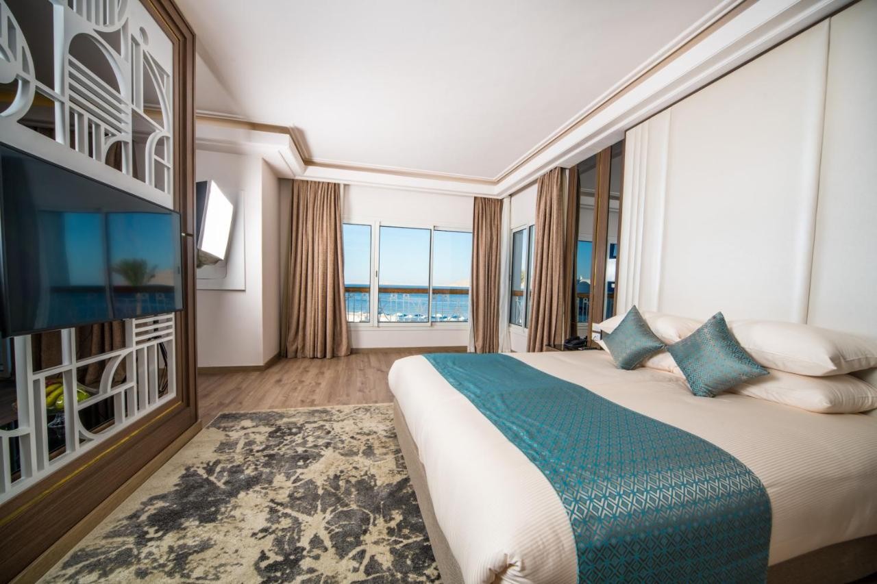 hotel_img