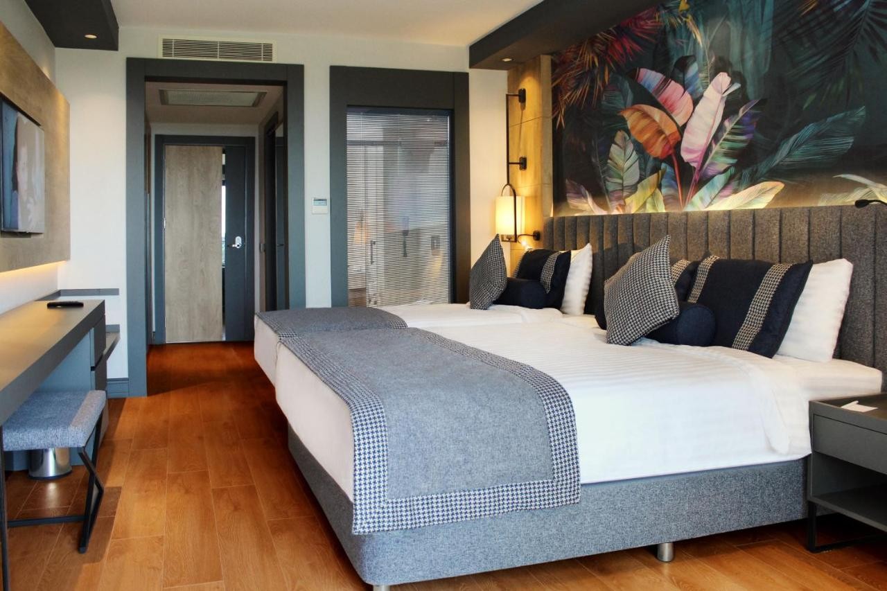 hotel_img