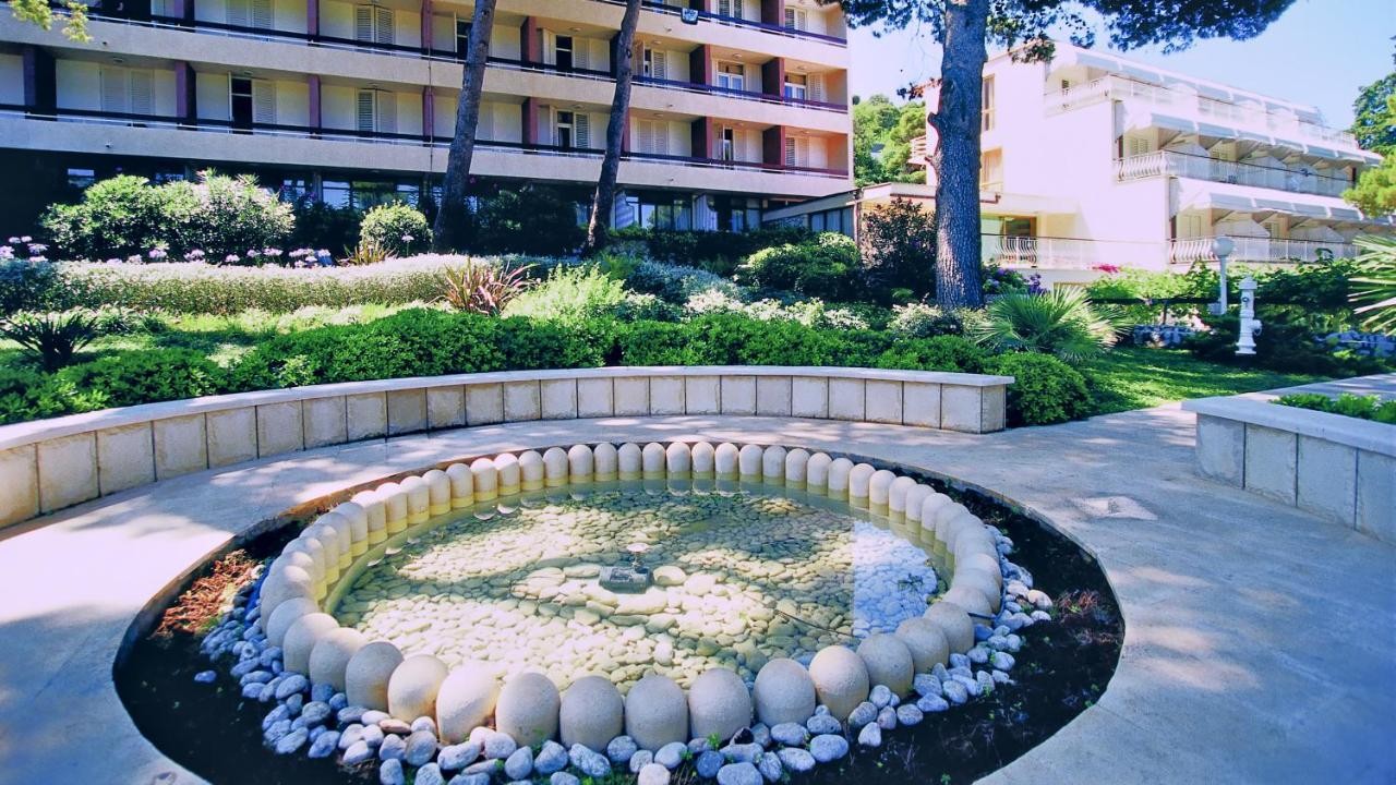 hotel_img