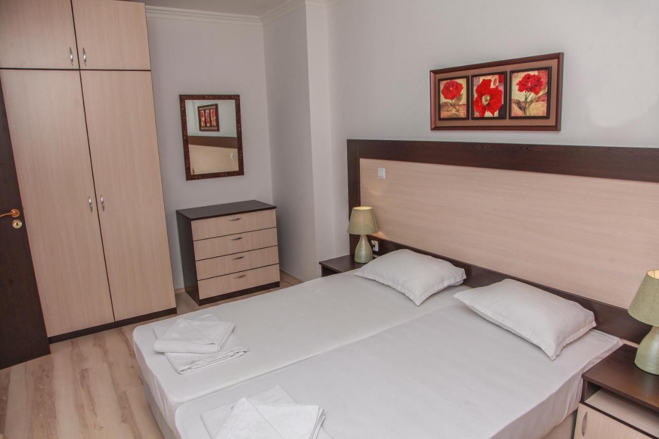hotel_img