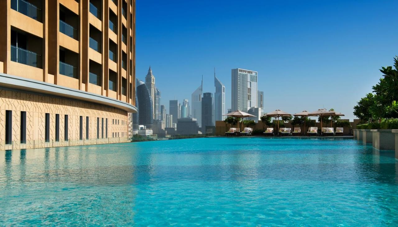 hotel_img