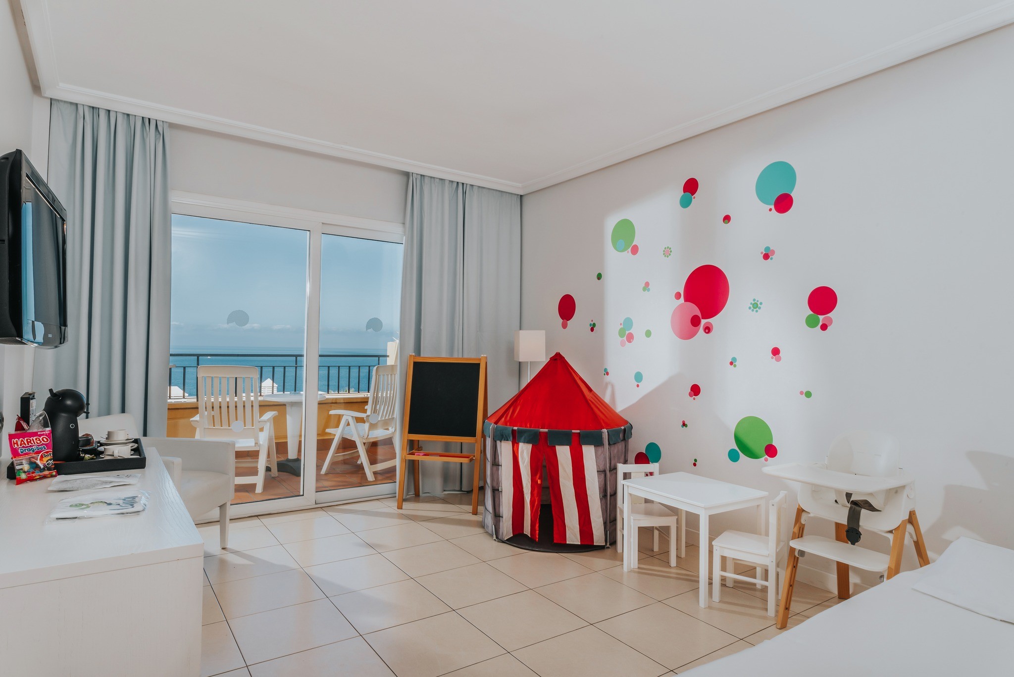 hotel_img