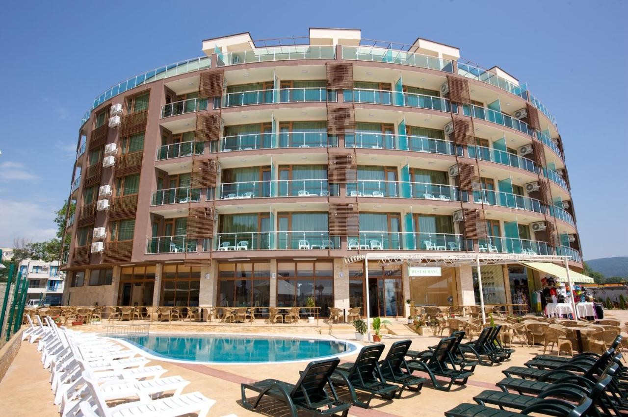 hotel_img
