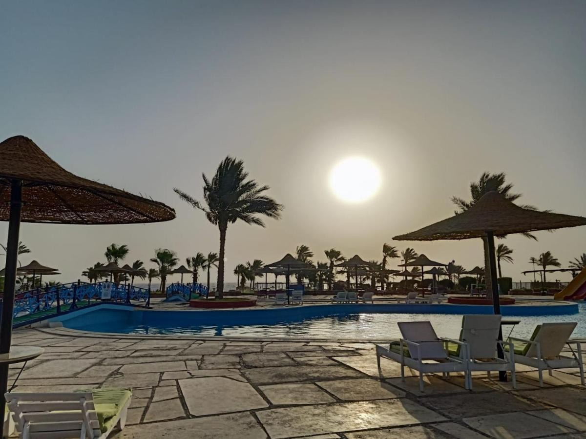 hotel_img