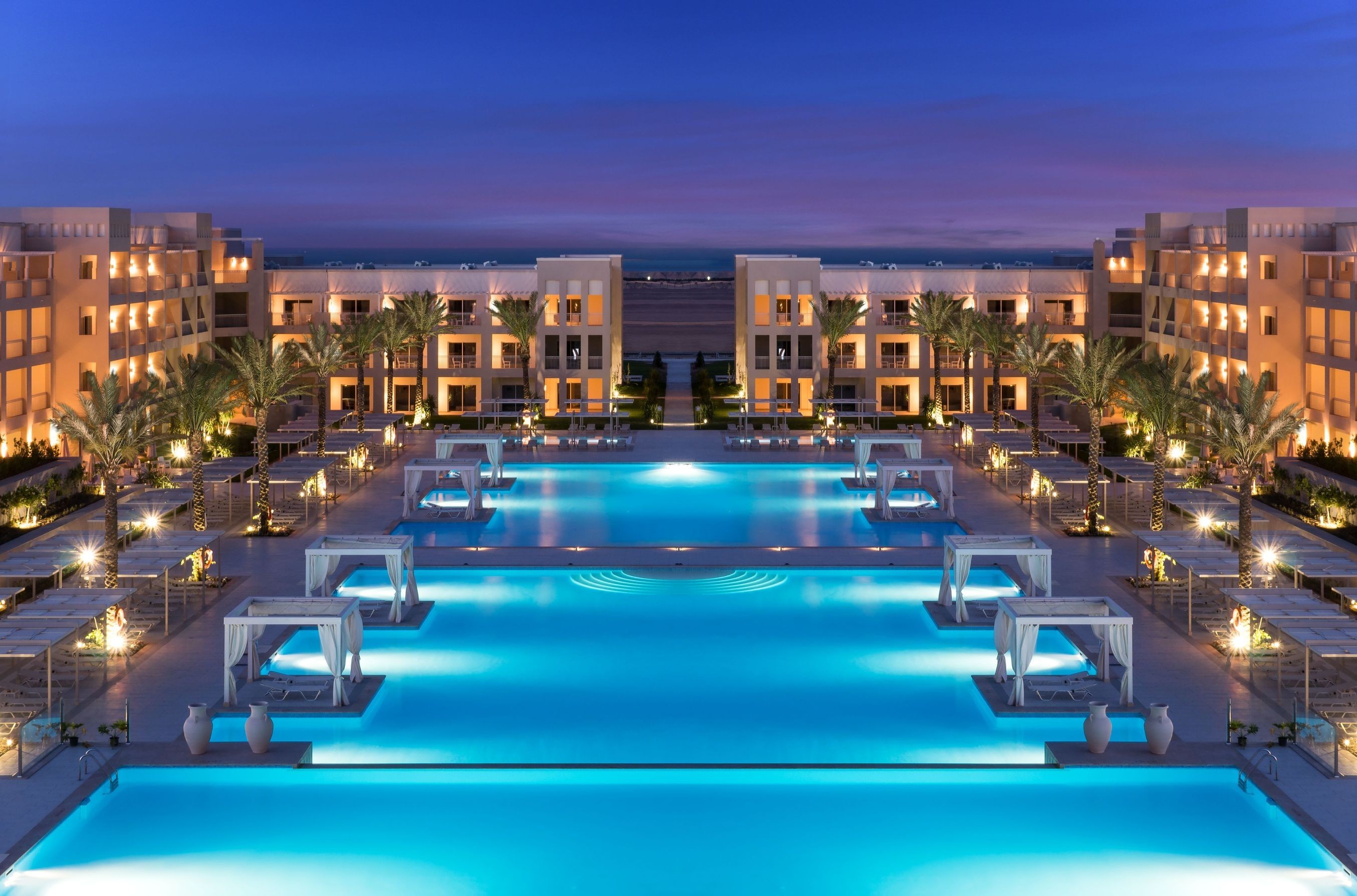 hotel_img