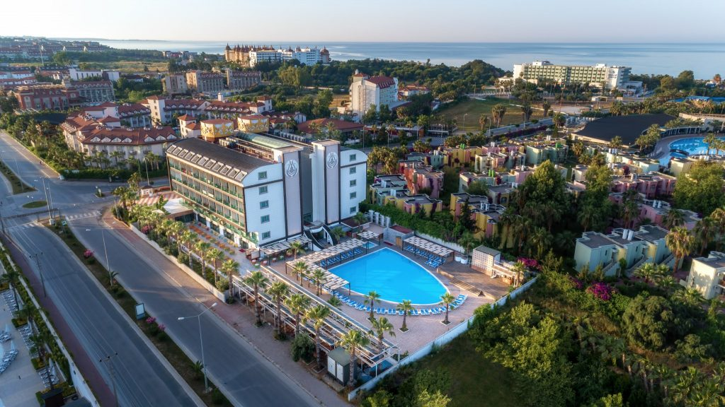 hotel_img