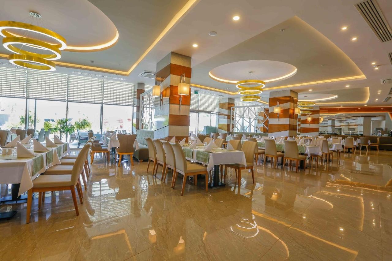 hotel_img