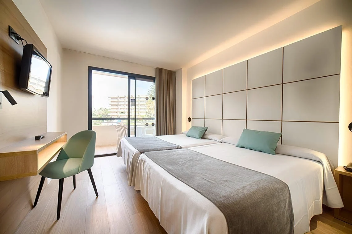 hotel_img