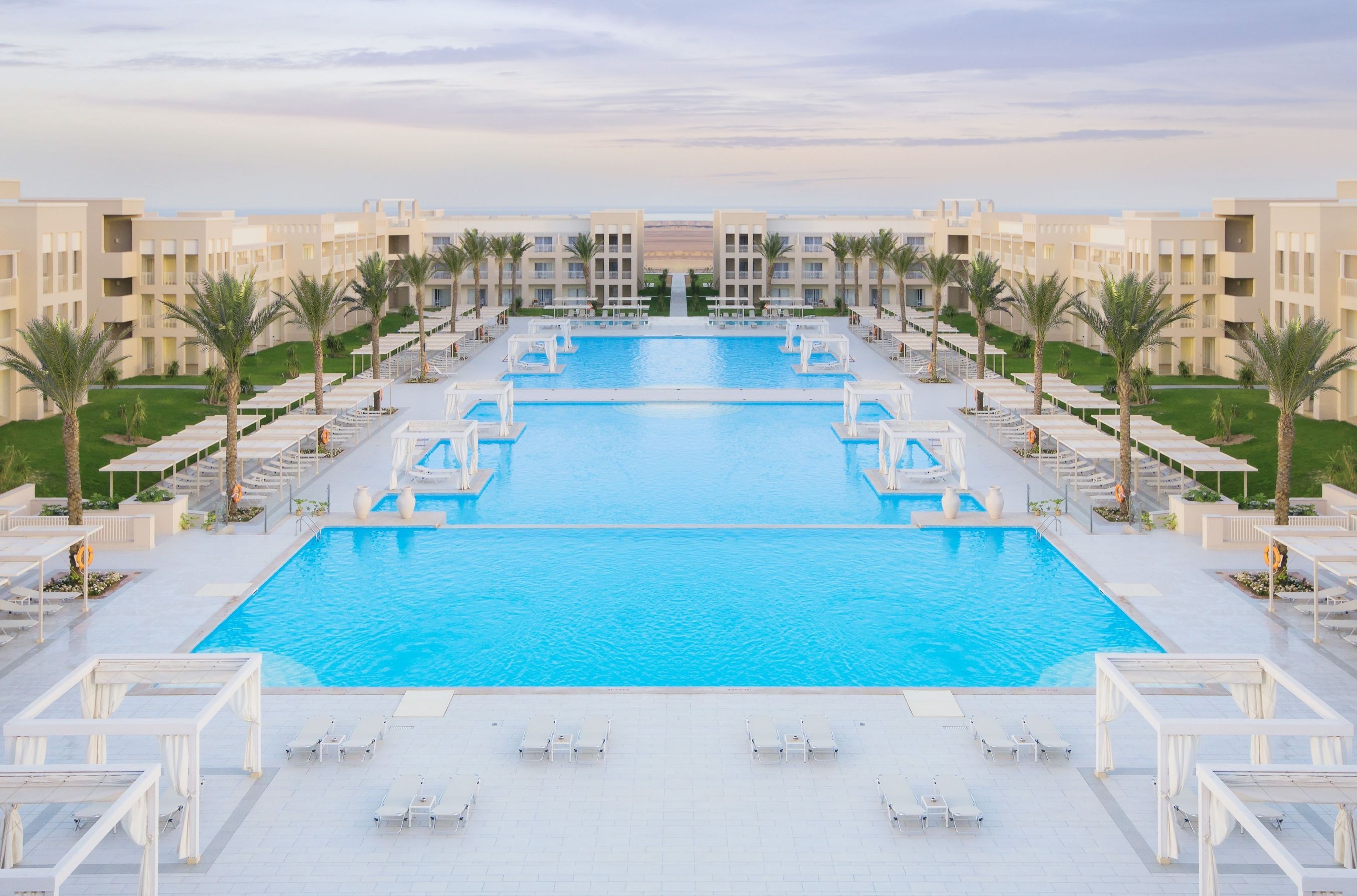 hotel_img