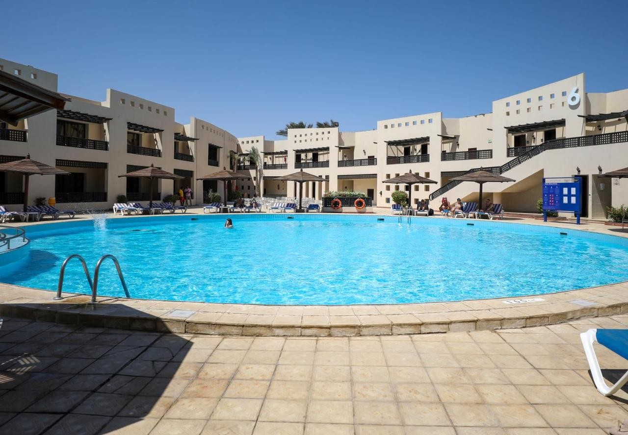 hotel_img