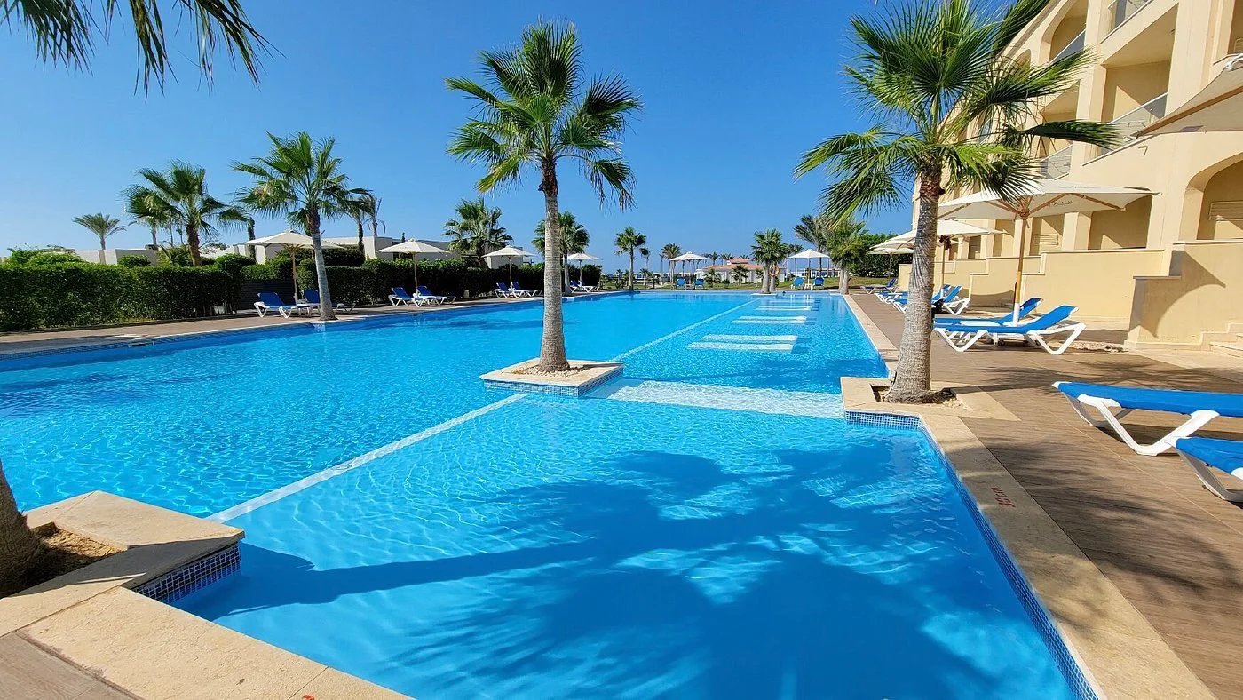 hotel_img