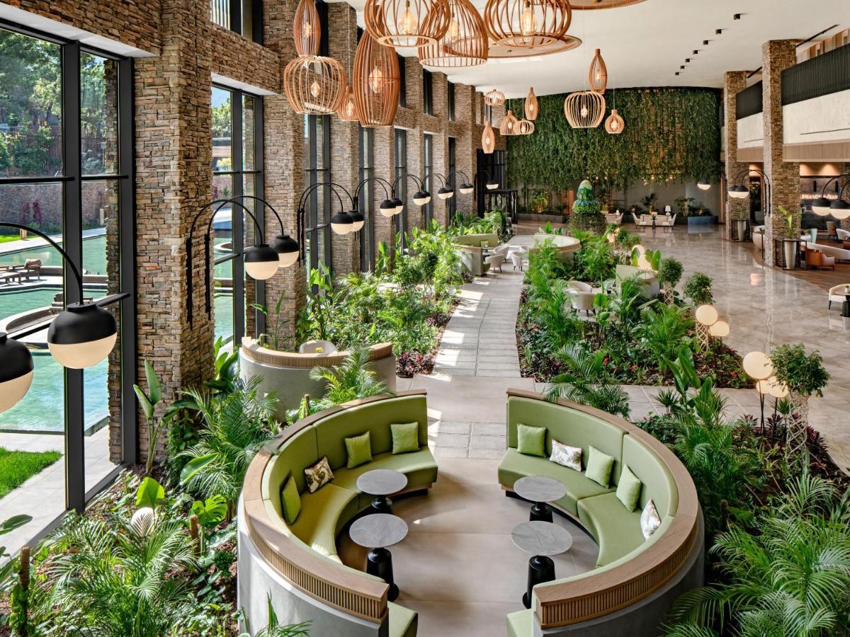 hotel_img