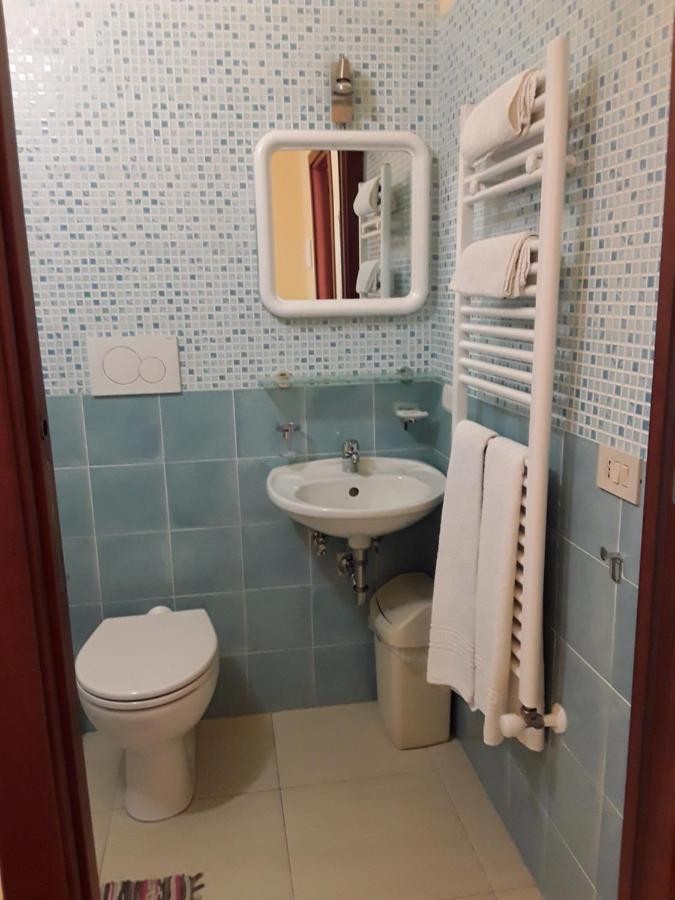 hotel_img