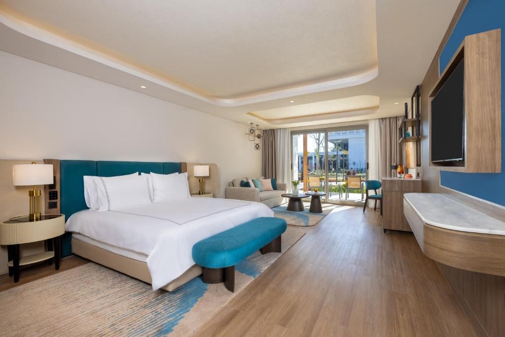 hotel_img