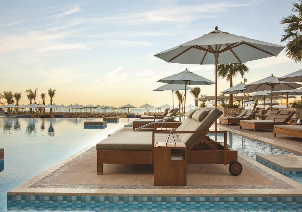 hotel_img